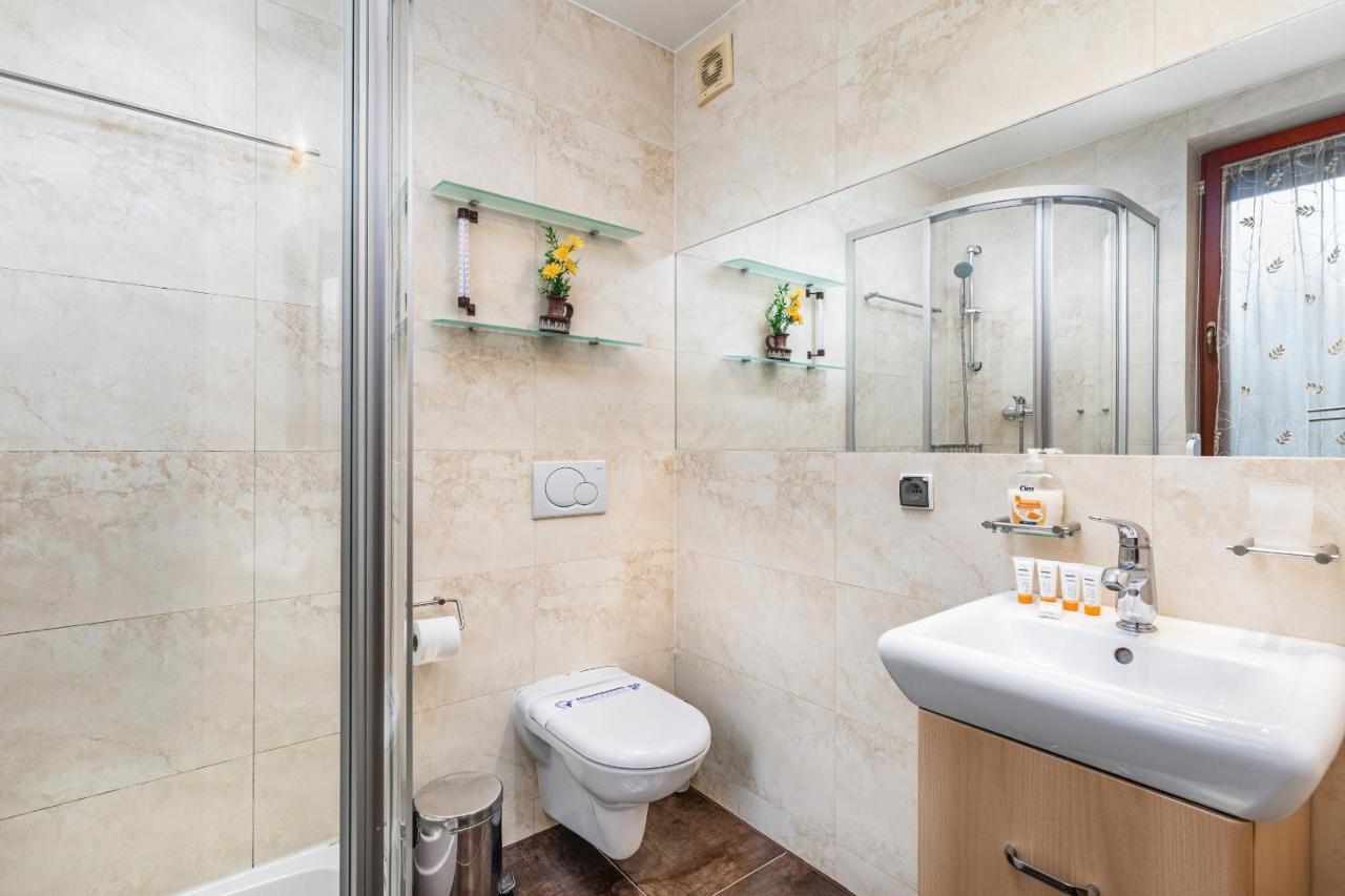 Apartamenty Zeromskiego 29 By Noclegi Renters Świnoujście Exteriör bild